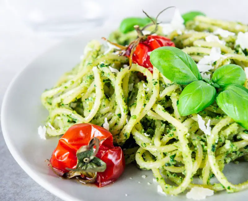 Green Spaghetti With Spinach