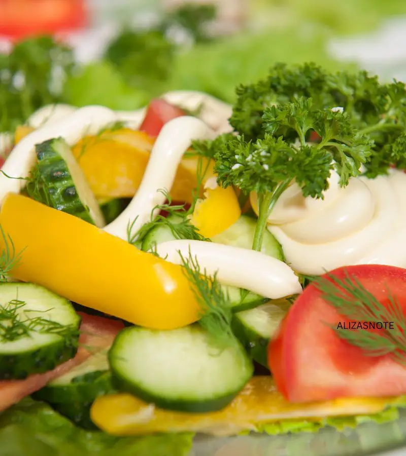 green salad with mayonnaise