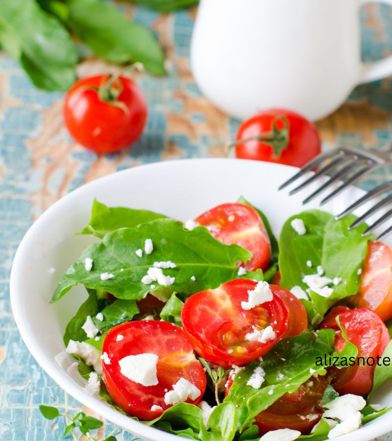 Spinach And Cherry Tomatoes Salad recipes