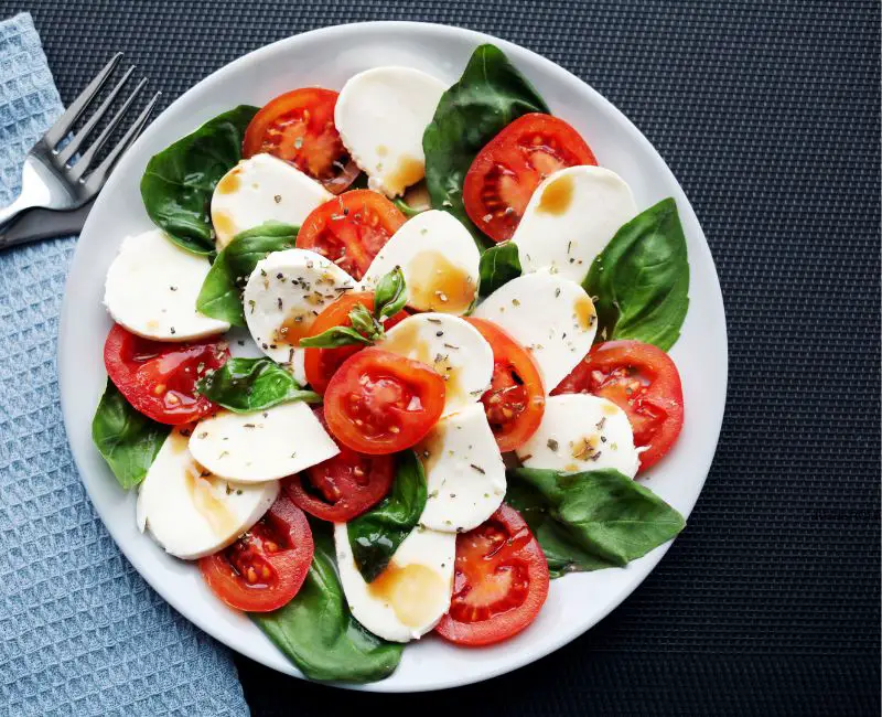 Tomato Mozzarella Salad Without Balsamic