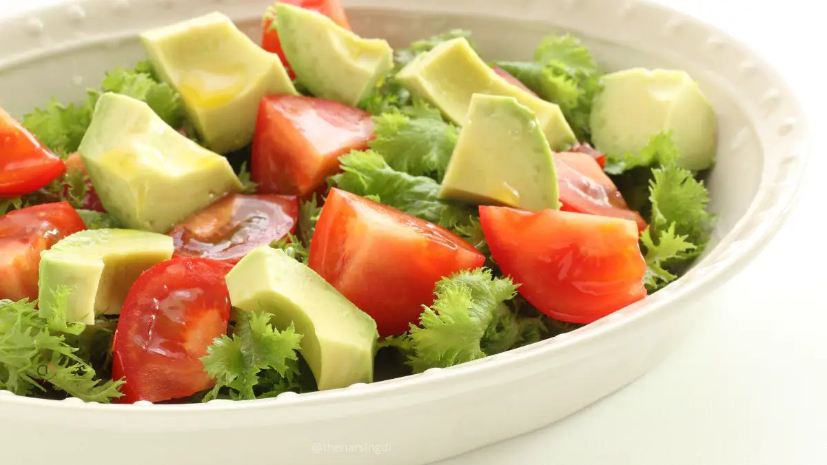 Green Salad With Avocado And Tomato